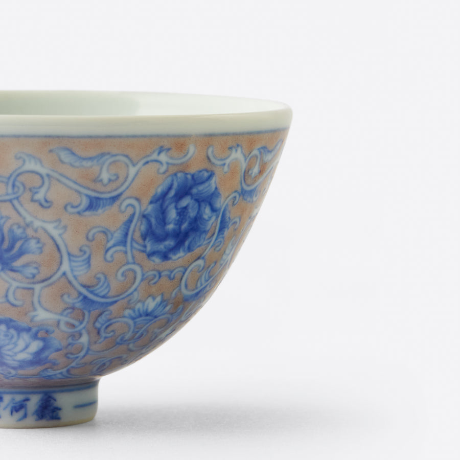 He Xin Qinghua Doucai Porcelain Teacup with Lacquer Saucer, Purple