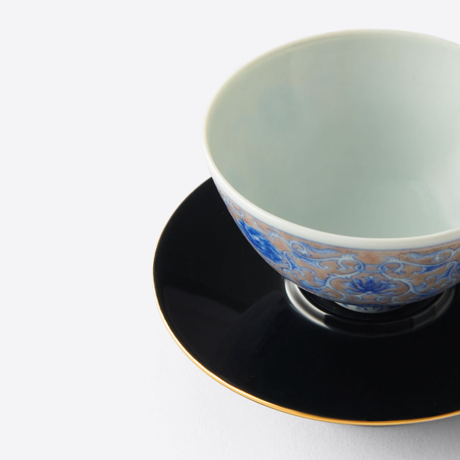 He Xin Qinghua Doucai Porcelain Teacup with Lacquer Saucer, Purple