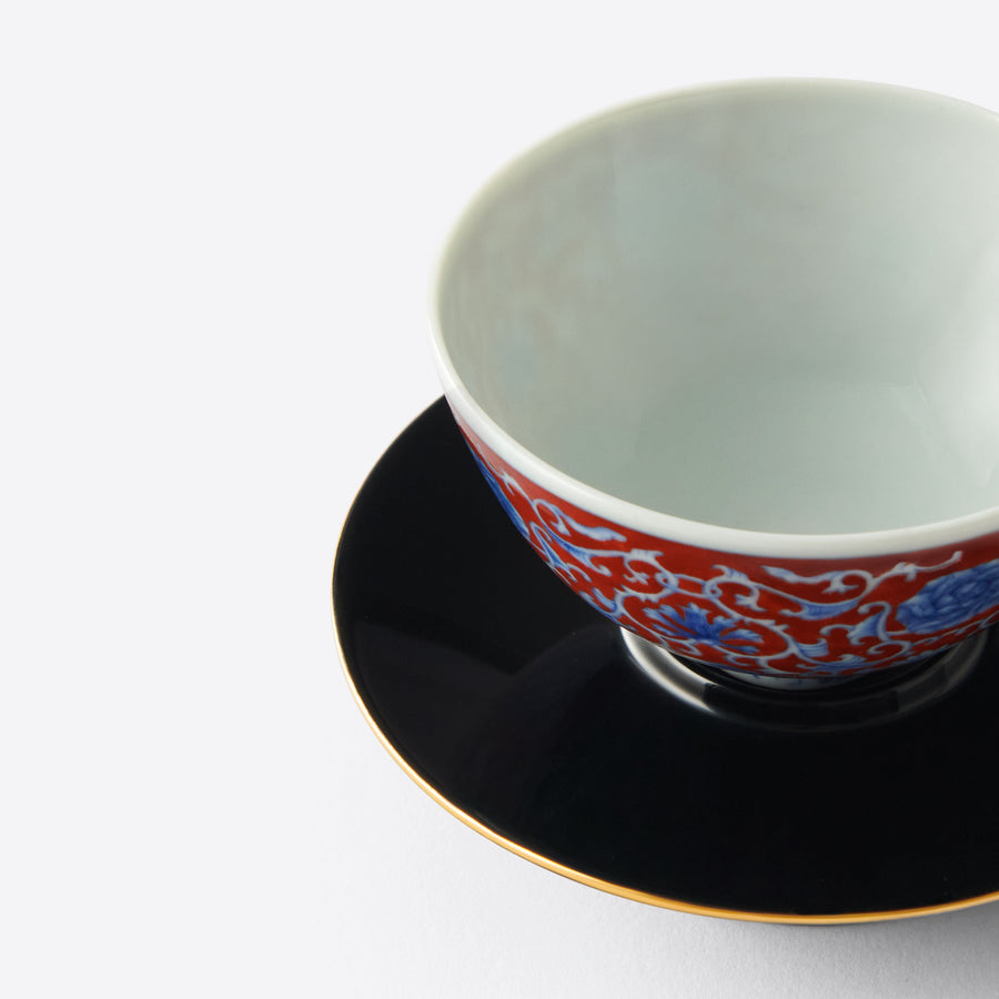 He Xin Qinghua Doucai Porcelain Teacup with Lacquer Saucer, Red